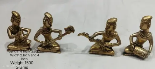 Musician Set Of 4 Made Up Of Brass Have a weight Of 1500 Grams